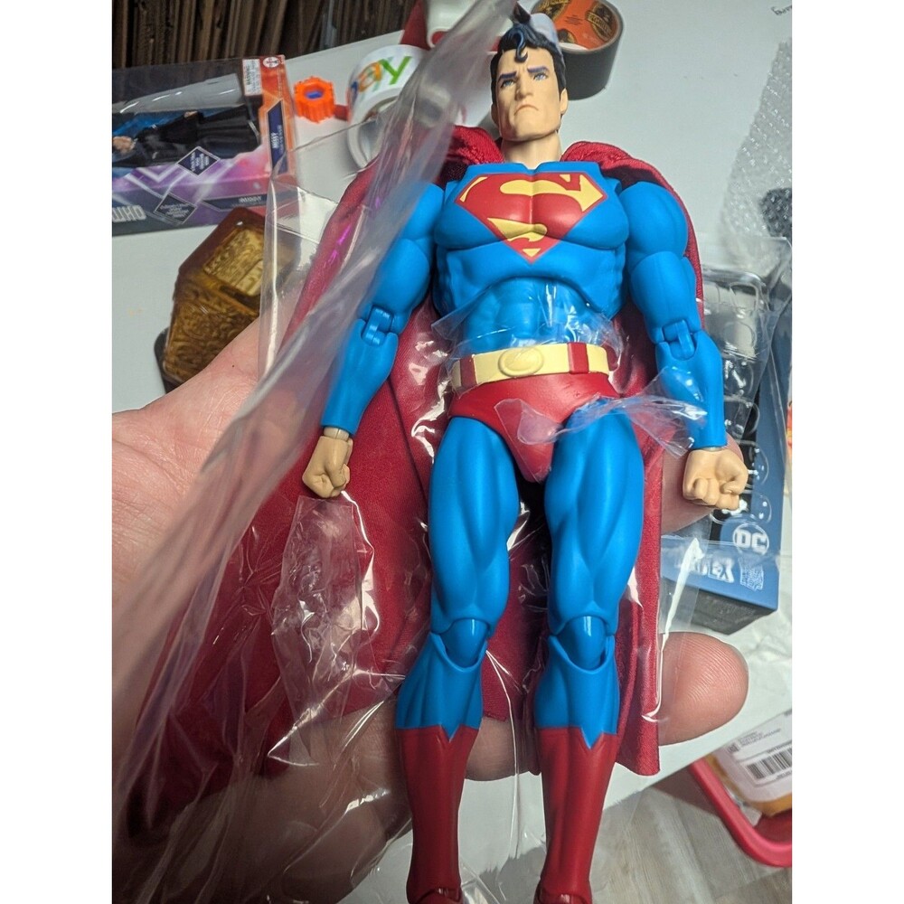 Mafex 117 Hush Superman Reissue Action Figure Sealed Damaged Corner